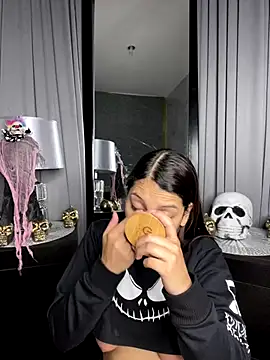 Sammy Sweet01 online show from November 1, 2025, 11:56 am