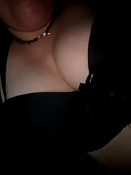 lasexycoquine59 online show from April 17, 2026, 10:57 pm