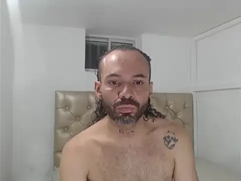 Snapshot of Frank_jeanpaul chatting on December 2, 2025, 6:41 am Frank jeanpaul online show from December 2, 2025, 6:41 am