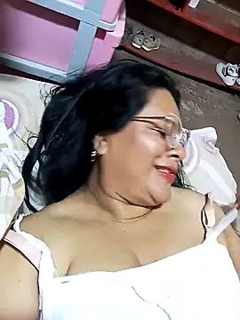 celeste122595 online show from April 22, 2026, 3:02 pm