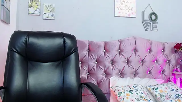 The Latin Lover online show from October 20, 2025, 2:06 pm