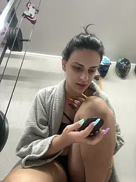 wwwdddccc1 online show from April 19, 2026, 6:32 pm