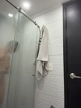 violeta365 online show from April 11, 2026, 6:34 pm