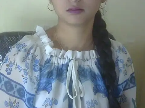 Snapshot of shimz_ chatting on November 16, 2025, 6:19 am shimz online show from November 16, 2025, 6:19 am