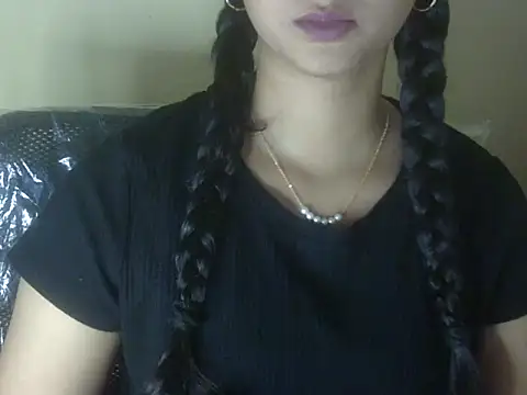 Snapshot of shimz_ chatting on November 23, 2025, 6:57 am shimz online show from November 23, 2025, 6:57 am