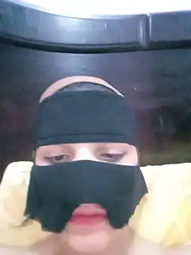 Snapshot of SandyAmr chatting on June 18, 2026, 7:19 am SandyAmr online show from June 18, 2026, 7:19 am