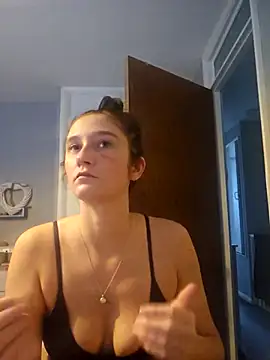 Snapshot of SashaBabyxx chatting on November 3, 2025, 11:44 am SashaBabyxx online show from November 3, 2025, 11:44 am