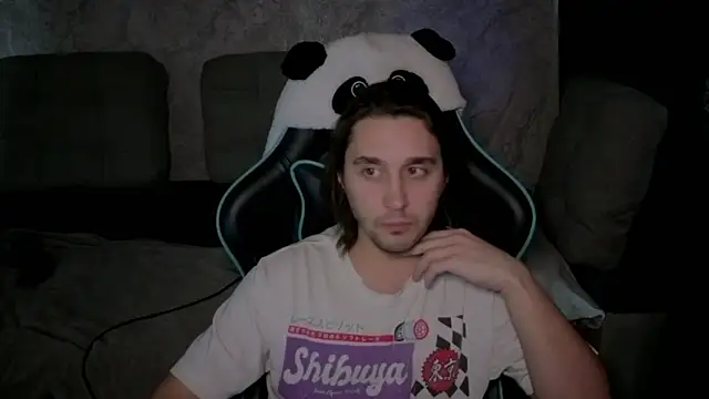 Pohyi  online show from March 3, 2026, 4:07 am