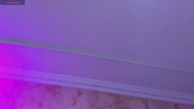 Isa doux online show from March 19, 2026, 3:10 am