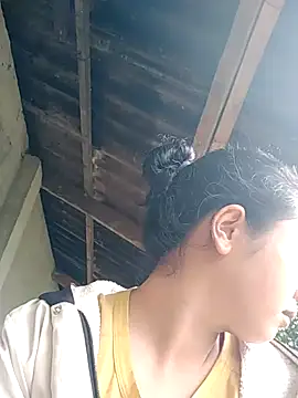 lisa-bae00 online show from October 20, 2025, 3:18 am