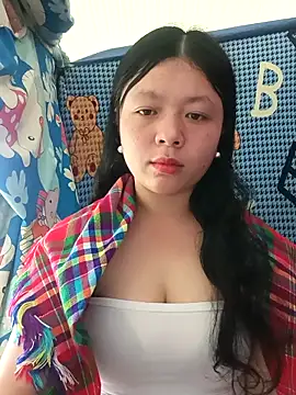 lisa-bae00 online show from April 3, 2026, 3:37 am