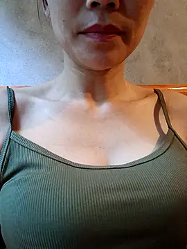 Bear bear0 online show from October 22, 2025, 12:33 am