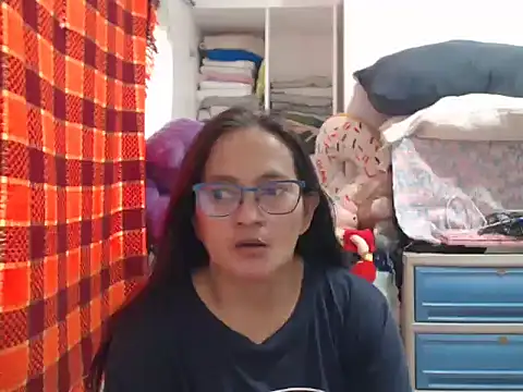 Kinkybela2025 online show from November 27, 2025, 3:30 am