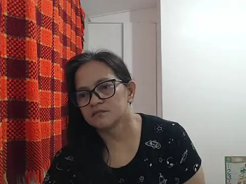 Kinkybela2025 online show from August 2, 2026, 10:52 pm