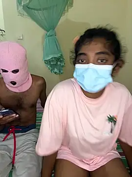 Snapshot of couplesexroom chatting on October 22, 2025, 5:19 am couplesexroom online show from October 22, 2025, 5:19 am