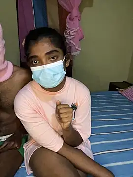 Snapshot of couplesexroom chatting on November 3, 2025, 5:09 am couplesexroom online show from November 3, 2025, 5:09 am