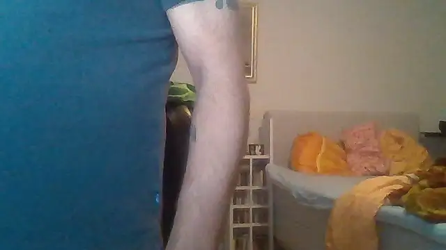 Snapshot of aufstieg95 chatting on November 30, 2025, 3:10 am aufstieg95 online show from November 30, 2025, 3:10 am