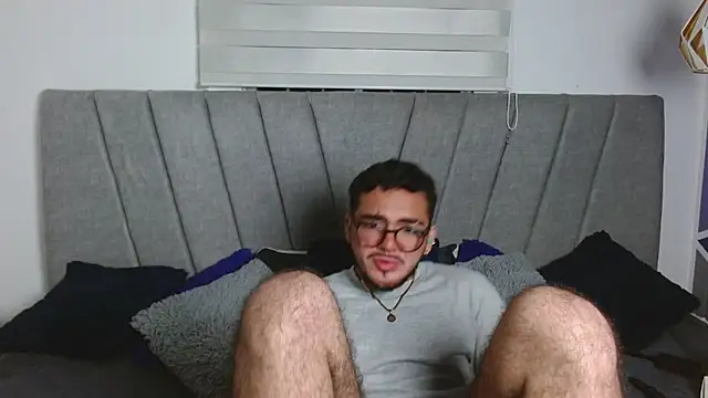 Zac Golden online show from October 28, 2025, 4:38 am