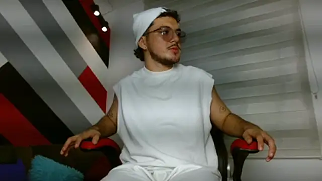 Zac Golden online show from March 29, 2026, 1:44 pm