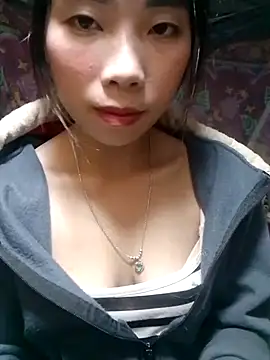 mekaka00 online show from December 5, 2025, 2:03 pm