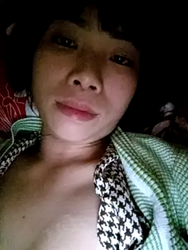 mekaka00 online show from December 14, 2025, 1:05 pm