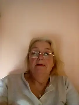 AmyLove353 online show from January 31, 2026, 9:35 pm