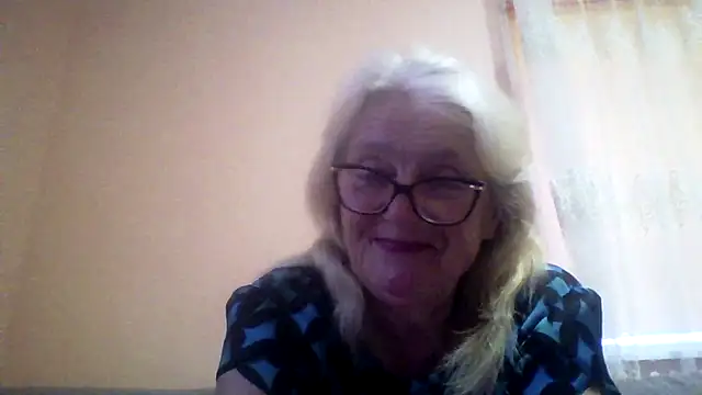 AmyLove353 online show from June 25, 2026, 2:33 am