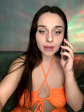 Snapshot of ScarletSi chatting on December 19, 2025, 8:05 pm ScarletSi online show from December 19, 2025, 8:05 pm