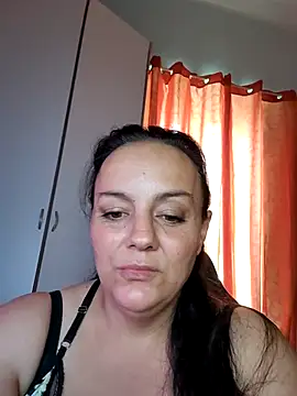 karina katy online show from October 21, 2025, 11:33 am