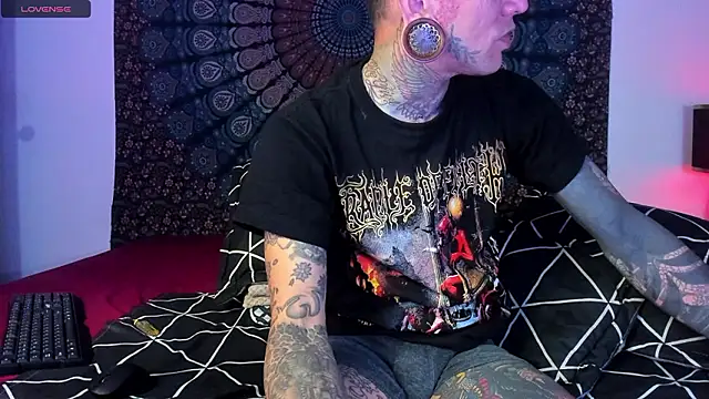 cleoo jhonny online show from February 10, 2026, 2:37 am