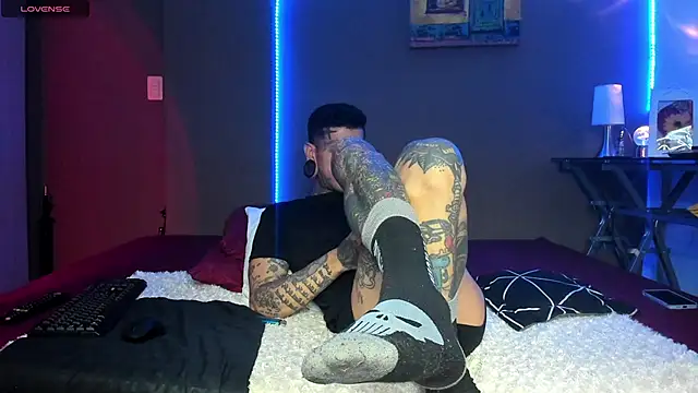 cleoo jhonny online show from March 28, 2026, 3:06 am