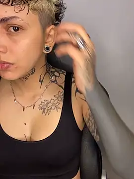 Abby Evanns1 online show from November 6, 2025, 3:07 am