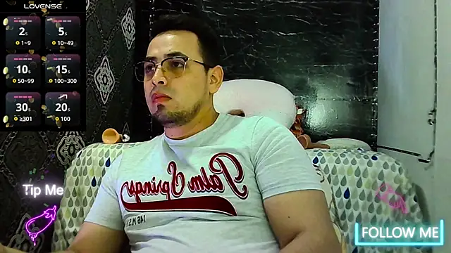 Snapshot of Ethan_quill chatting on November 28, 2025, 6:43 pm Ethan quill online show from November 28, 2025, 6:43 pm