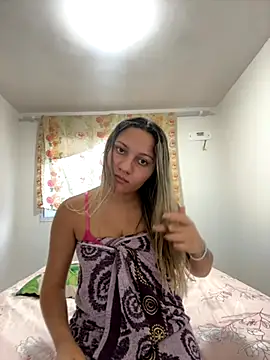Snapshot of loirinha001 chatting on October 26, 2025, 8:26 pm loirinha001 online show from October 26, 2025, 8:26 pm