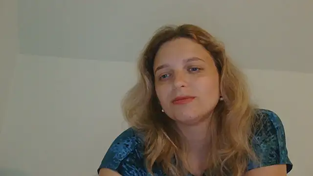 Snapshot of ElisSky301 chatting on May 30, 2026, 8:39 pm ElisSky301 online show from May 30, 2026, 8:39 pm
