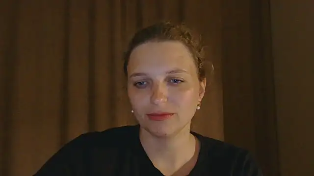 Snapshot of ElisSky301 chatting on June 2, 2026, 7:38 pm ElisSky301 online show from June 2, 2026, 7:38 pm