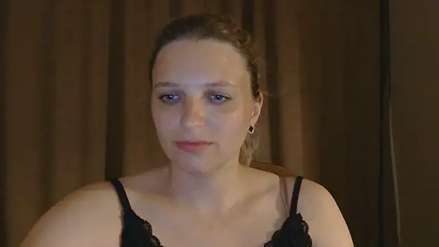 Snapshot of ElisSky301 chatting on June 10, 2026, 8:30 pm ElisSky301 online show from June 10, 2026, 8:30 pm