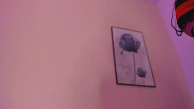 Snapshot of YariRose chatting on January 16, 2026, 1:59 pm YariRose online show from January 16, 2026, 1:59 pm