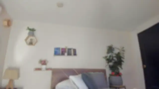 Snapshot of YariRose chatting on February 23, 2026, 2:03 pm YariRose online show from February 23, 2026, 2:03 pm