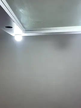 Selena Roa online show from November 9, 2025, 12:47 pm