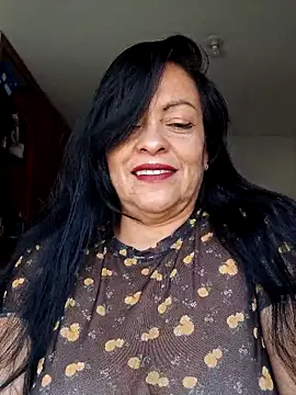 viviana-sexi online show from April 22, 2026, 3:35 pm