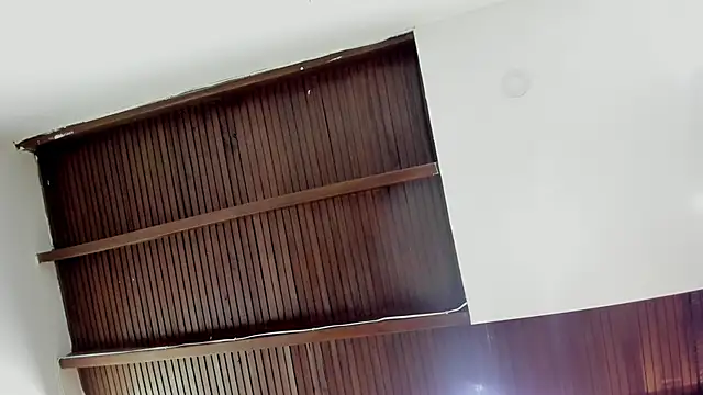 mirandaduboiss online show from April 11, 2026, 1:04 pm