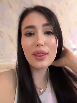 KailyBell online show from October 21, 2025, 9:54 am