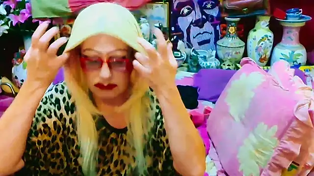 horni4luv online show from November 22, 2025, 11:26 pm