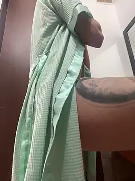 Snapshot of Chuchii05 chatting on March 5, 2026, 7:21 pm Chuchii05 online show from March 5, 2026, 7:21 pm