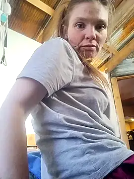 Snapshot of smoothkFire chatting on February 16, 2026, 9:55 pm smoothkFire online show from February 16, 2026, 9:55 pm