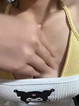 Snapshot of Hana_yukii chatting on November 18, 2025, 4:00 pm Hana yukii online show from November 18, 2025, 4:00 pm