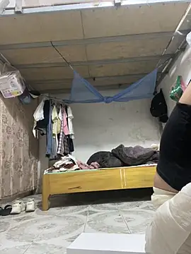 love-xx online show from December 18, 2025, 11:49 am