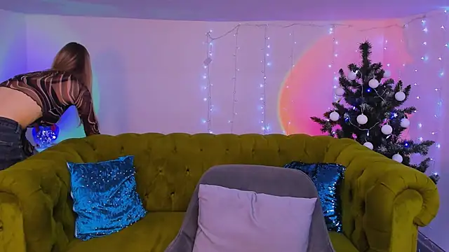 sassy cutie online show from December 16, 2025, 6:07 am