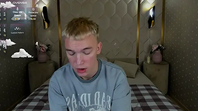 Derek Banville online show from December 17, 2025, 8:04 pm